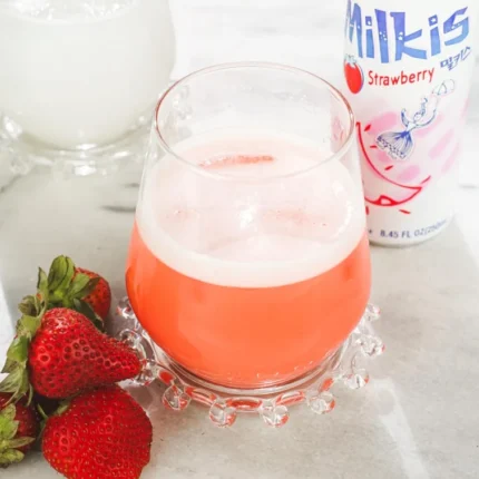Lotte Milkis Fresa - bebida coreana cremosa